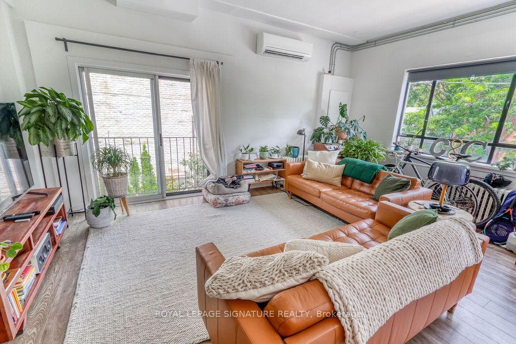44 Stafford Street, Toronto, ON M6J 2R8, Toronto C01 — photo 1
