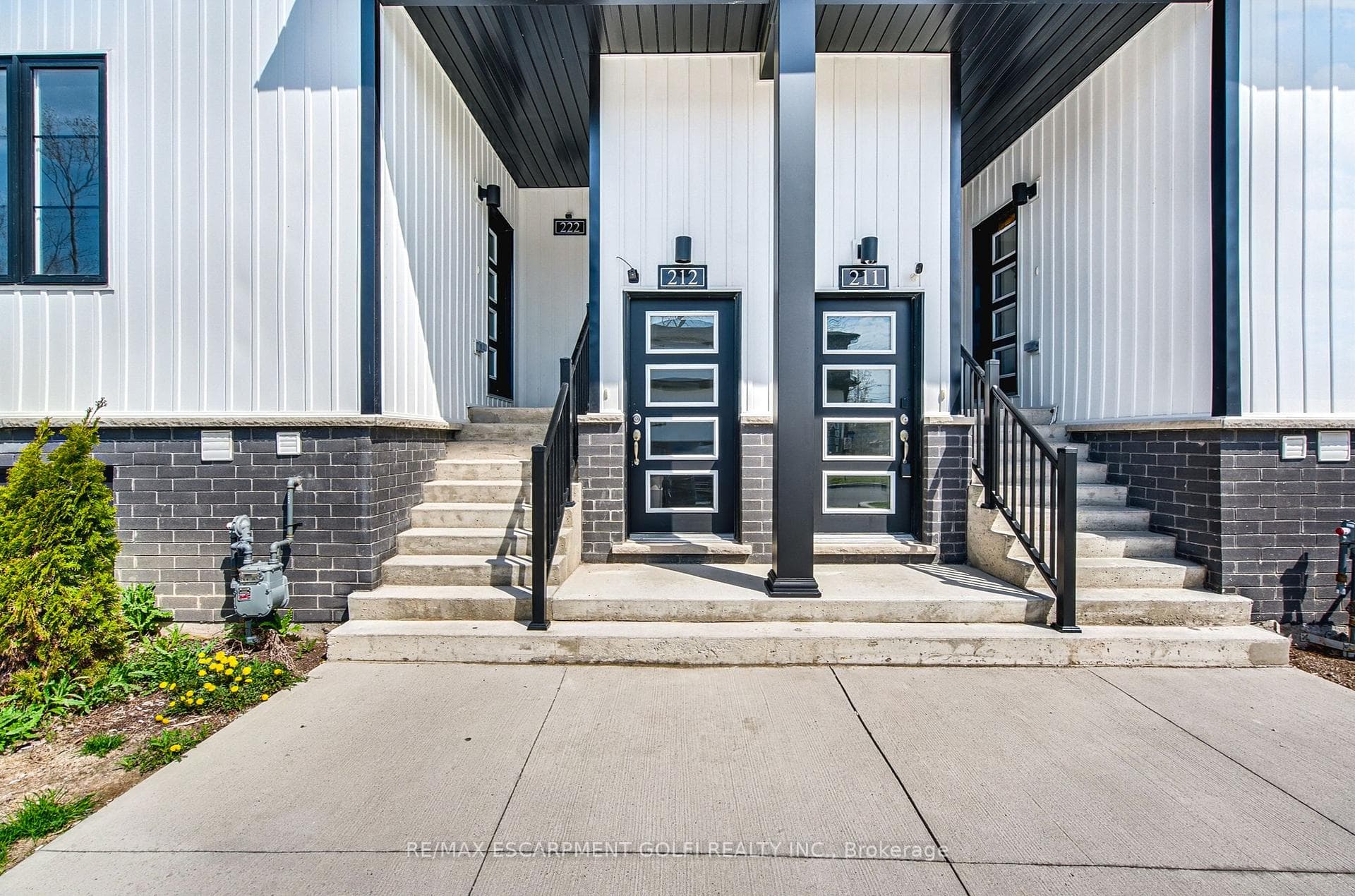 4263 FOURTH Avenue 212, Niagara Falls, ON L2E 0C2, Niagara Falls — photo 1