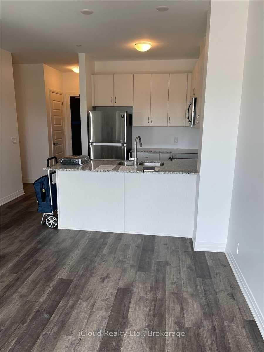 102 Grovewood Common Drive 320, Oakville, ON L6H 0X2, Oakville — photo 1