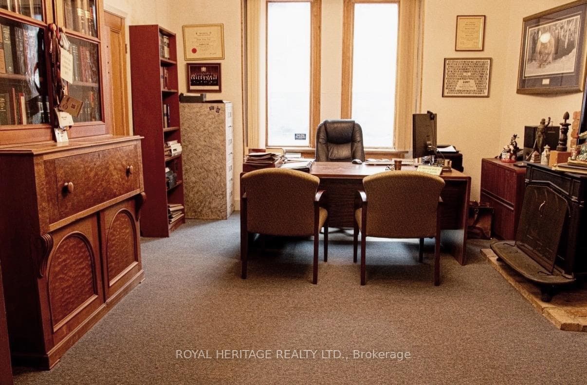 533 Queen Street E 101, Toronto, ON M5A 1V1, Toronto C08 — photo 1