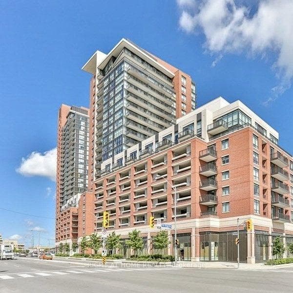 800 Lawrence Avenue W, Toronto, ON M6A 1C2, Toronto W04 — photo 1