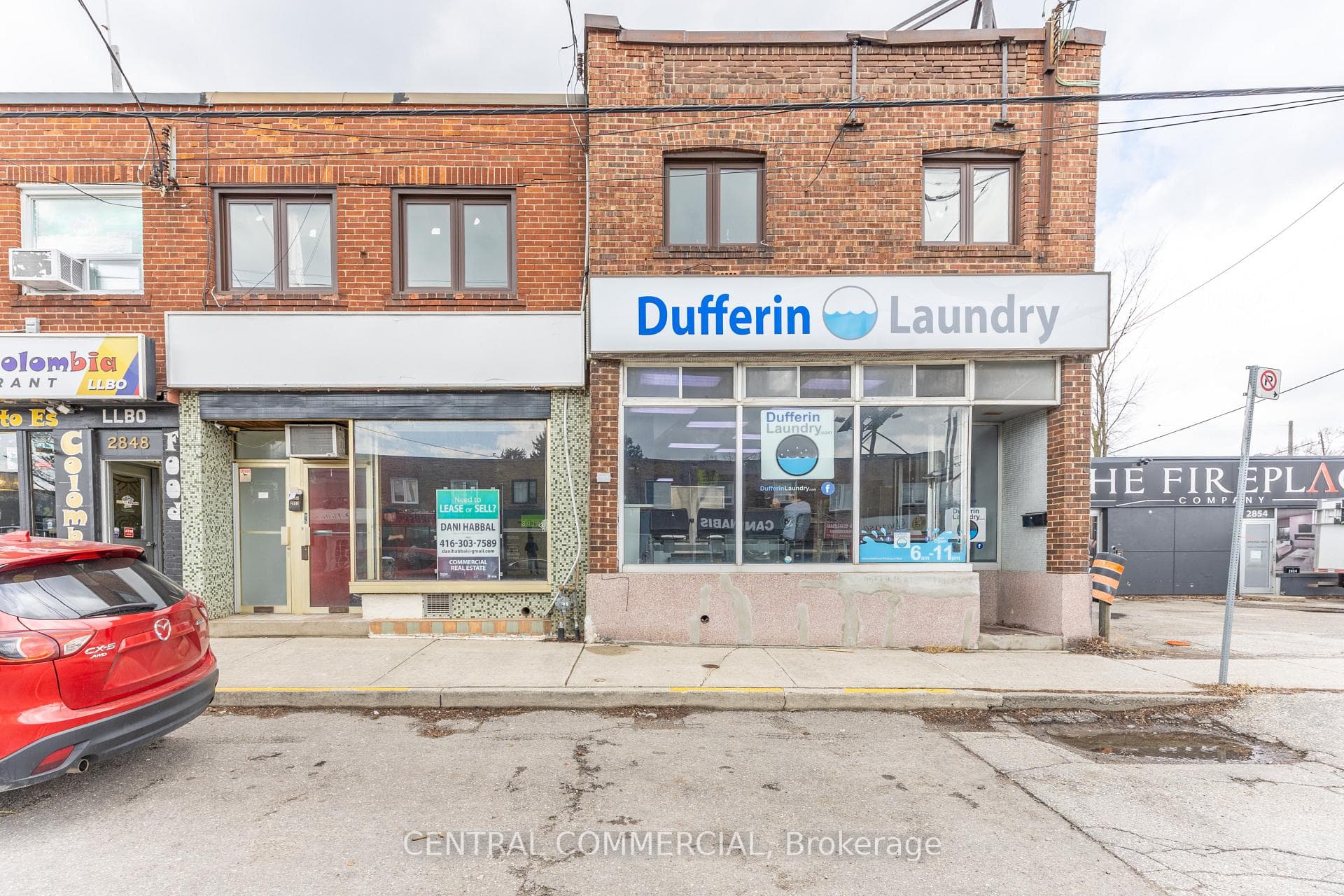 2850-2852 Dufferin Street, Toronto, ON M6B 3S3, Toronto W04 — photo 1