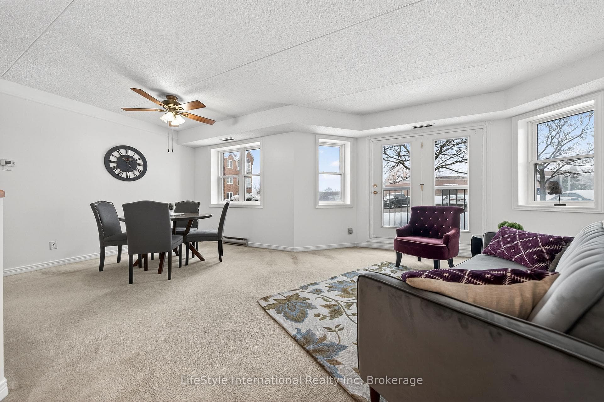 208 Silvercreek Parkway N 103, Guelph, ON N1H 8H2, Guelph — photo 1