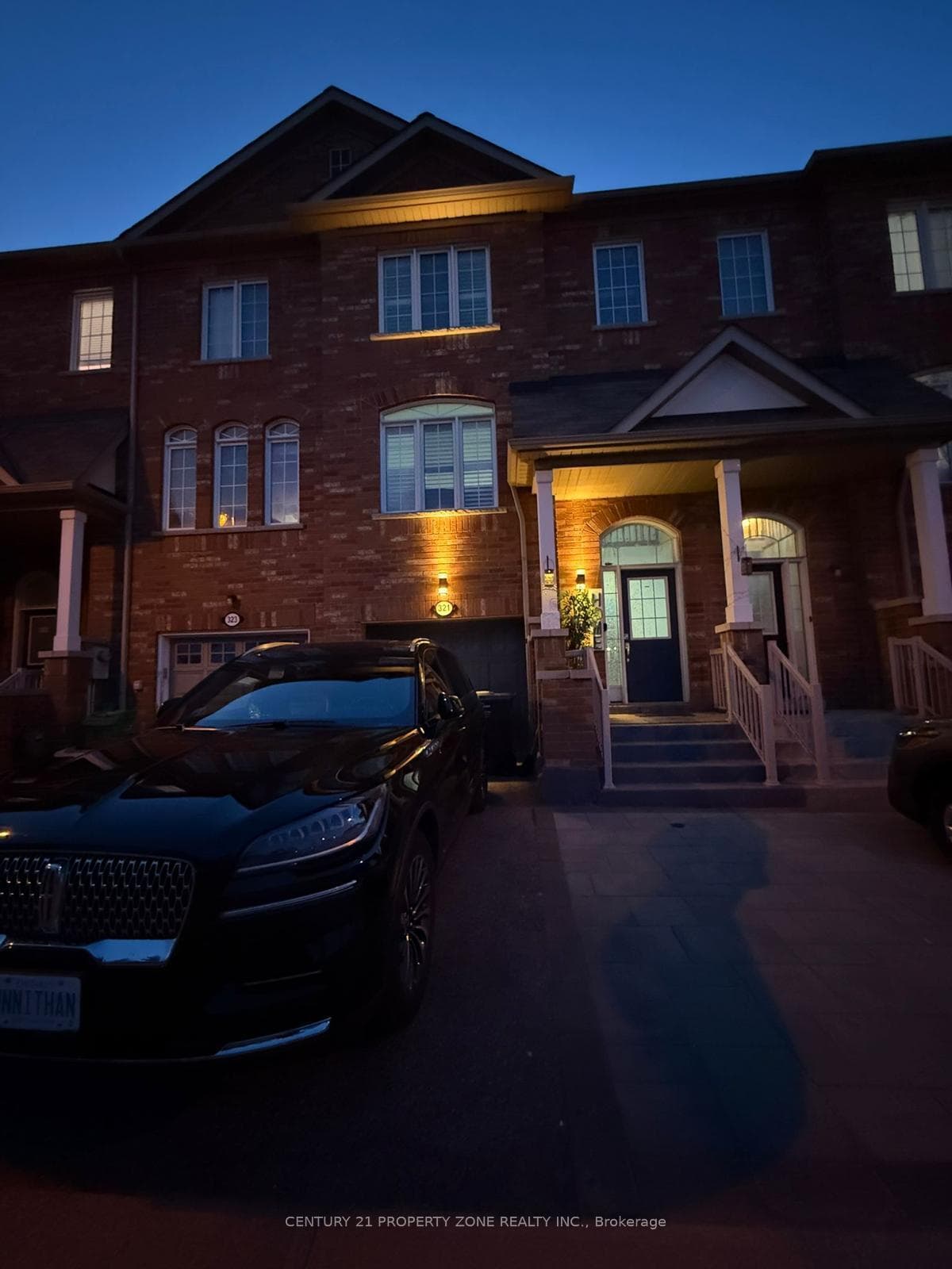 321 Aspendale Crescent, Mississauga, ON L5W 0E7, Mississauga — photo 1