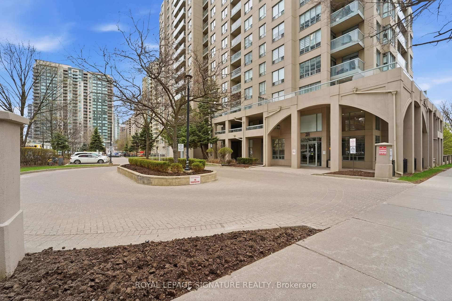 28 Empress Avenue 2302, Toronto, ON M2N 6Z7, Toronto C14 — photo 1