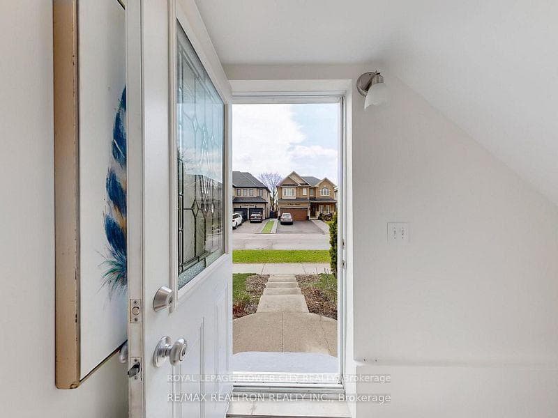 60 Colombo Crescent Basement, Vaughan, ON L6A 0A3, Vaughan — photo 1