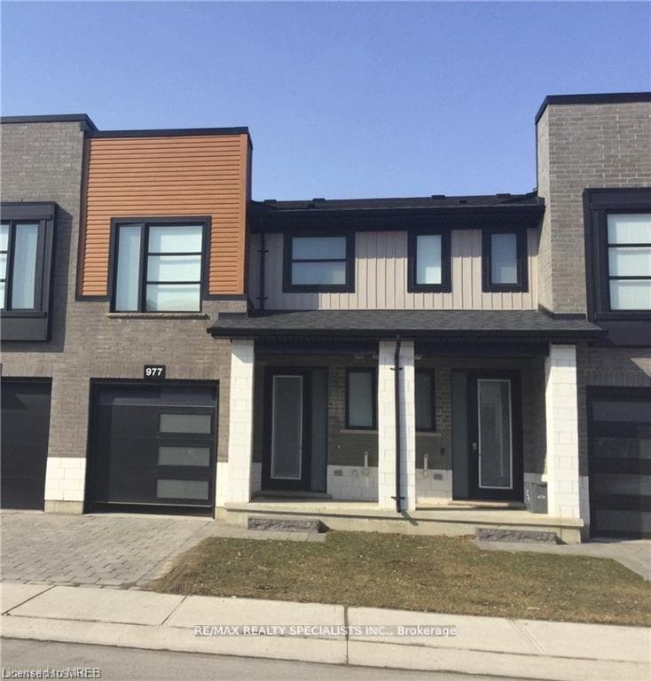 977 West Village Square 977, London North, ON N6H 0J7, London North — photo 1