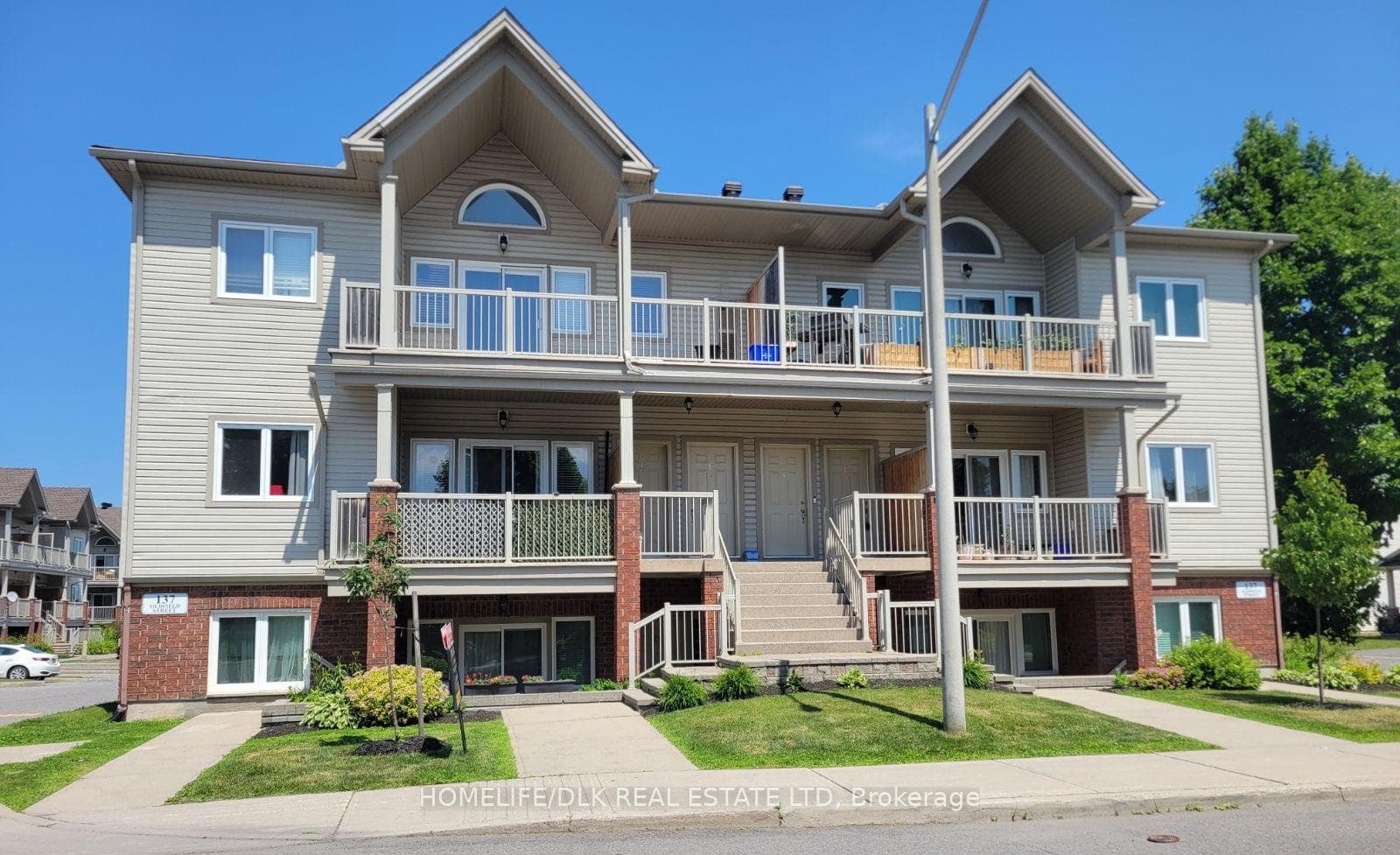 137 D Oldfield Street, Barrhaven, ON K2G 7C7, Barrhaven — photo 1