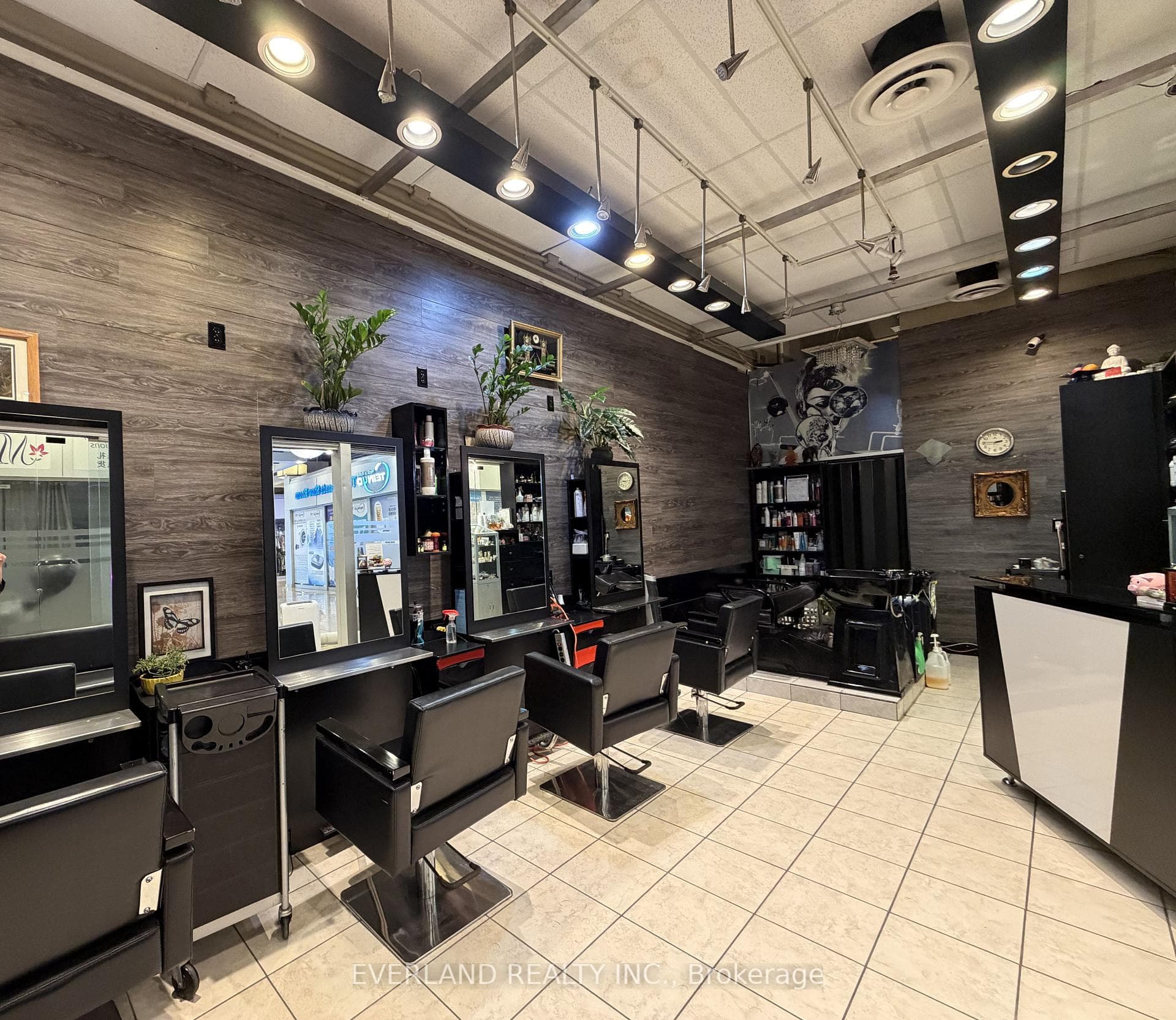 4675 Steeles Avenue E 1A1, 1A2, 1A3, Toronto, ON M1W 3C3, Toronto E07 — photo 1