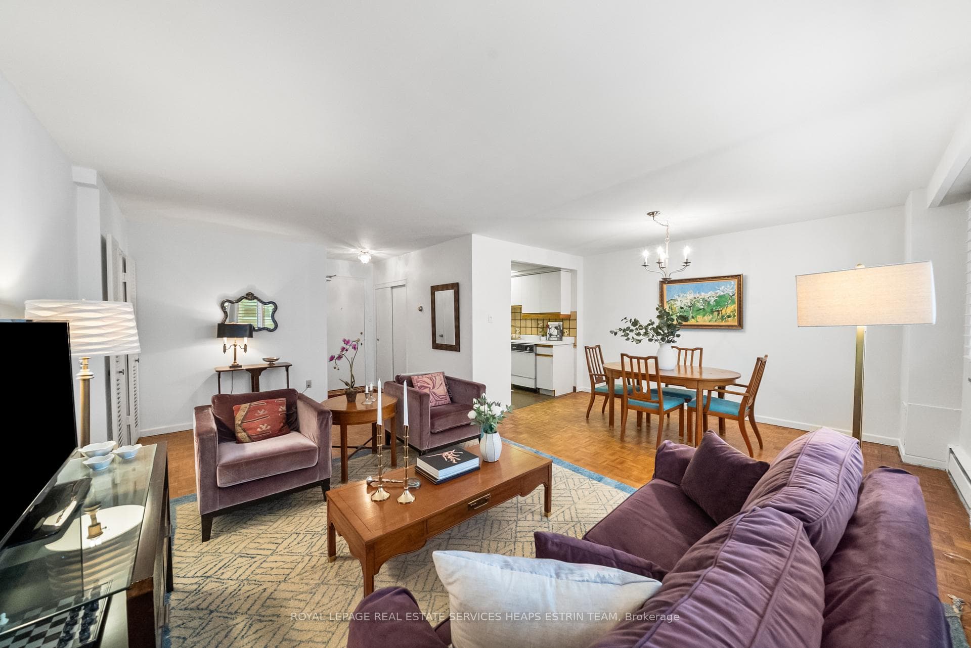 581 Avenue Road 204, Toronto, ON M4V 2K4, Toronto C02 — photo 1