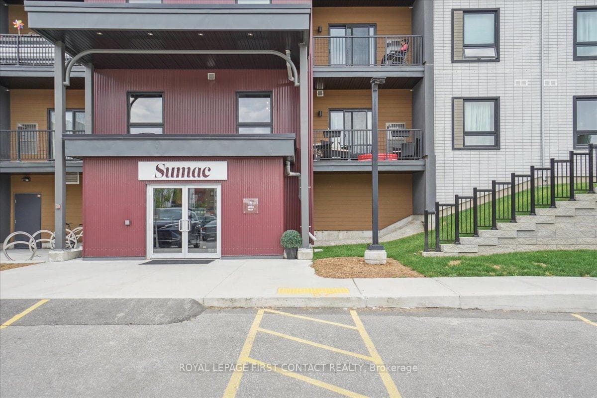 4 Spice Way 213, Barrie, ON L9J 0M2, Barrie — photo 1