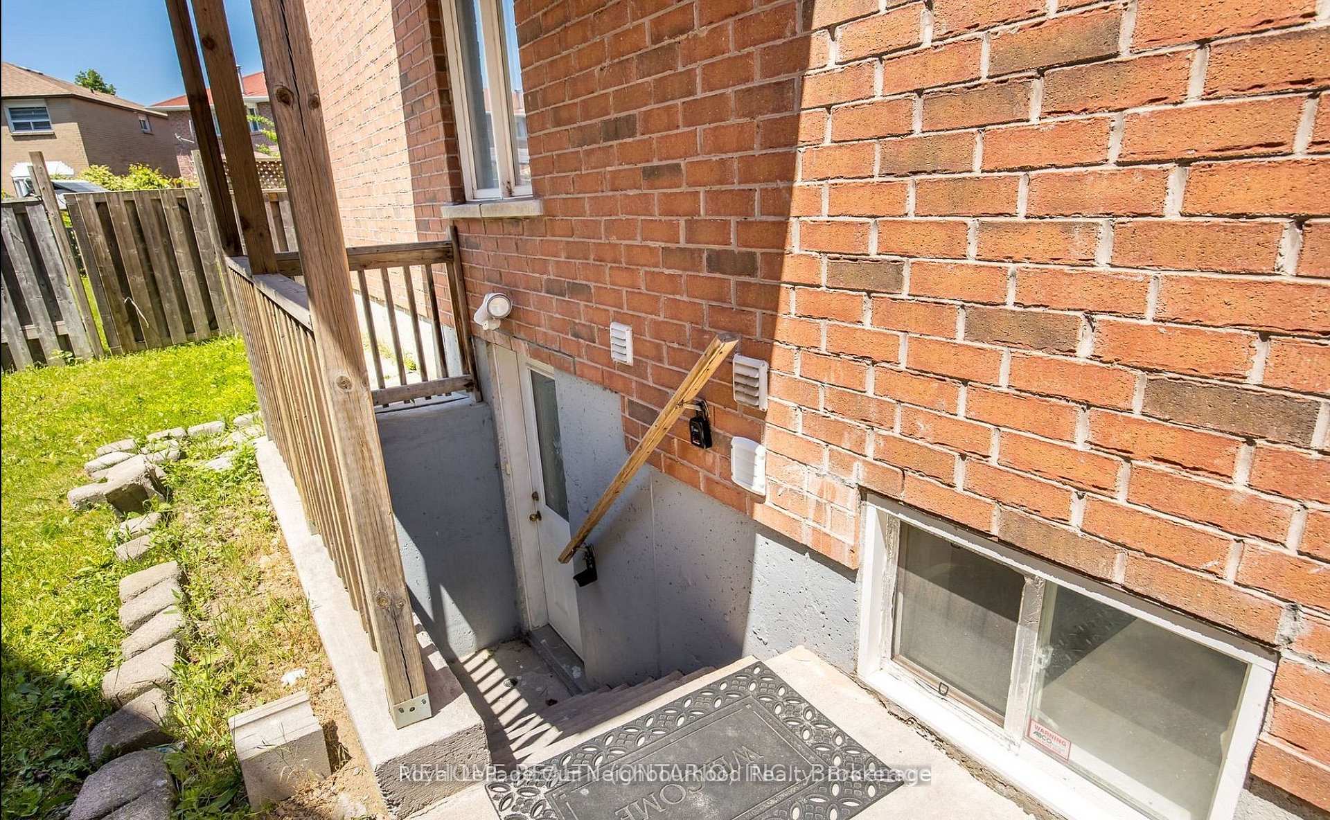 14 Tarsus Crescent Bsmt 2, Toronto, ON M1C 3W7, Toronto E10 — photo 1