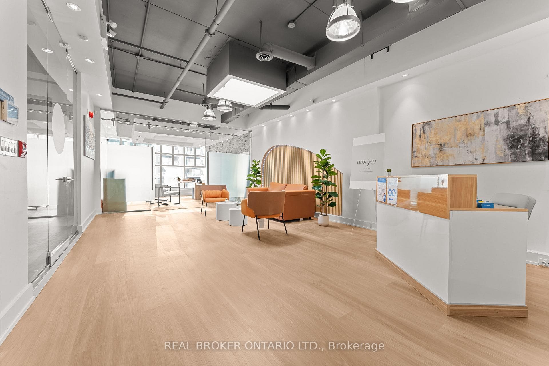 21 Camden Street 501, Toronto, ON M5V 1V2, Toronto C01 — photo 1