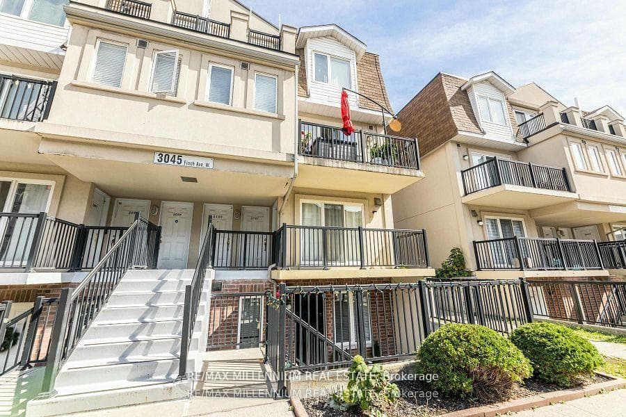 3045 Finch Avenue W 1034, Toronto, ON M9M 0A5, Toronto W05 — photo 1