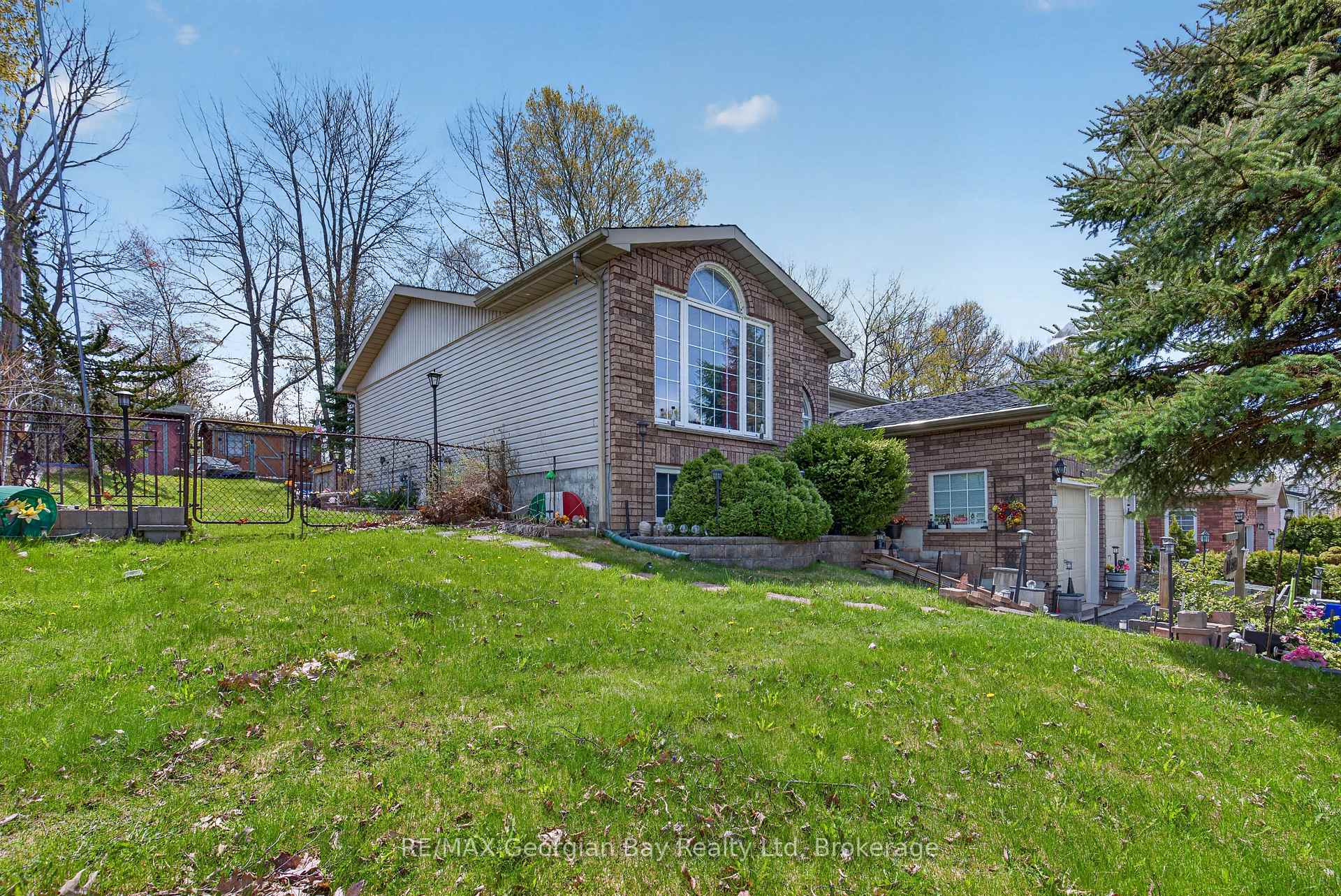 33 Anderson Crescent, Tay, ON L0K 2A0, Tay — photo 1