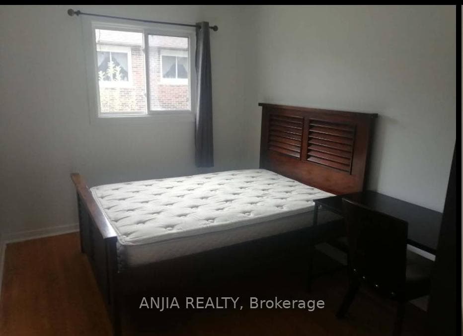 58 Kitchener Road Main#2, Toronto, ON M1E 2X5, Toronto E10 — photo 1