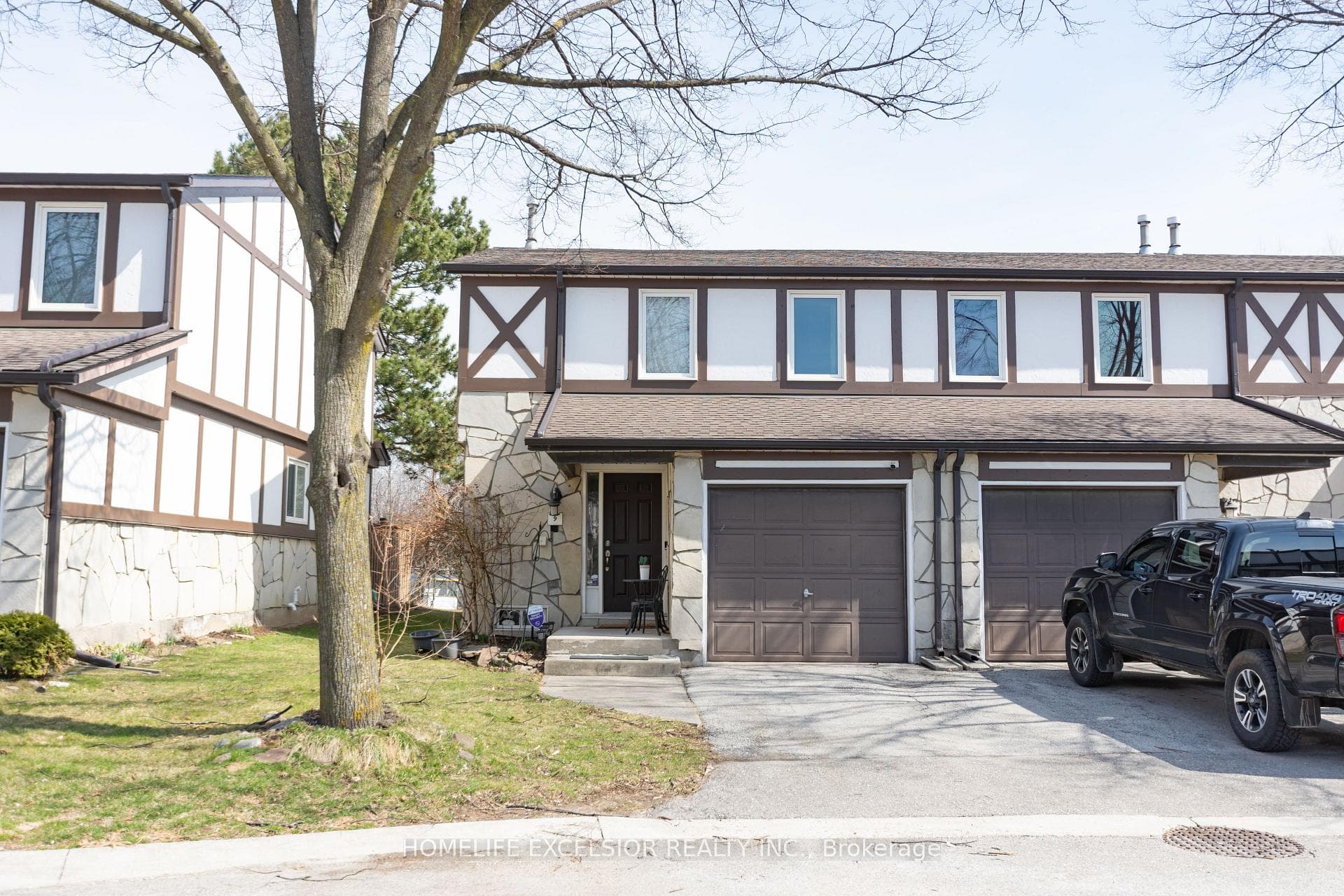 2200 Glenwood School Drive 9, Burlington, ON L7R 4H3, Burlington — photo 1