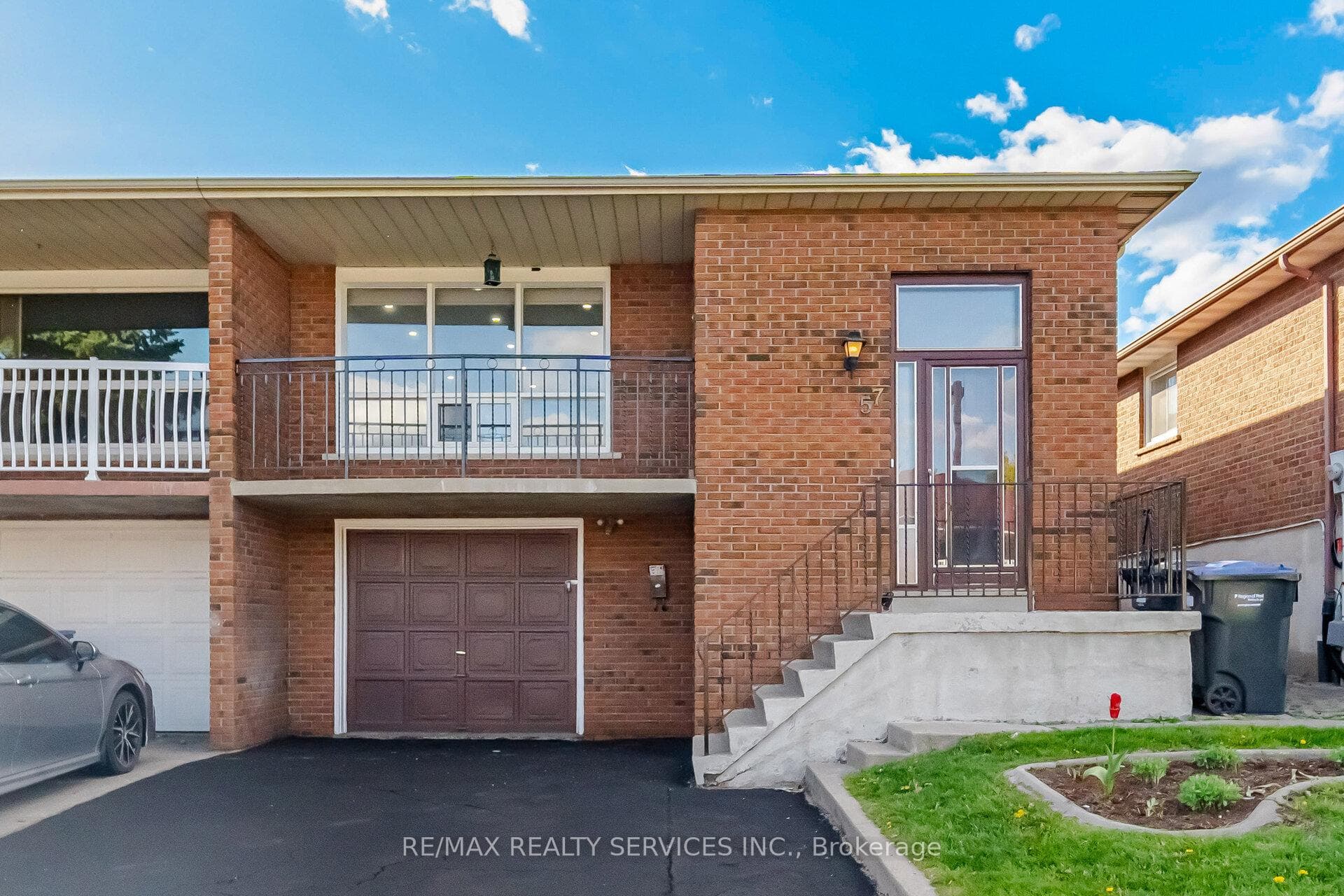 57 Jellicoe Crescent, Brampton, ON L6S 3H7, Brampton — photo 1