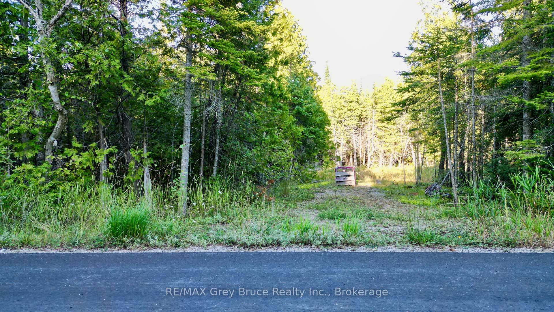 8 Devils Glen, Northern Bruce Peninsula, ON N0H 1X0, Northern Bruce Peninsula — photo 1
