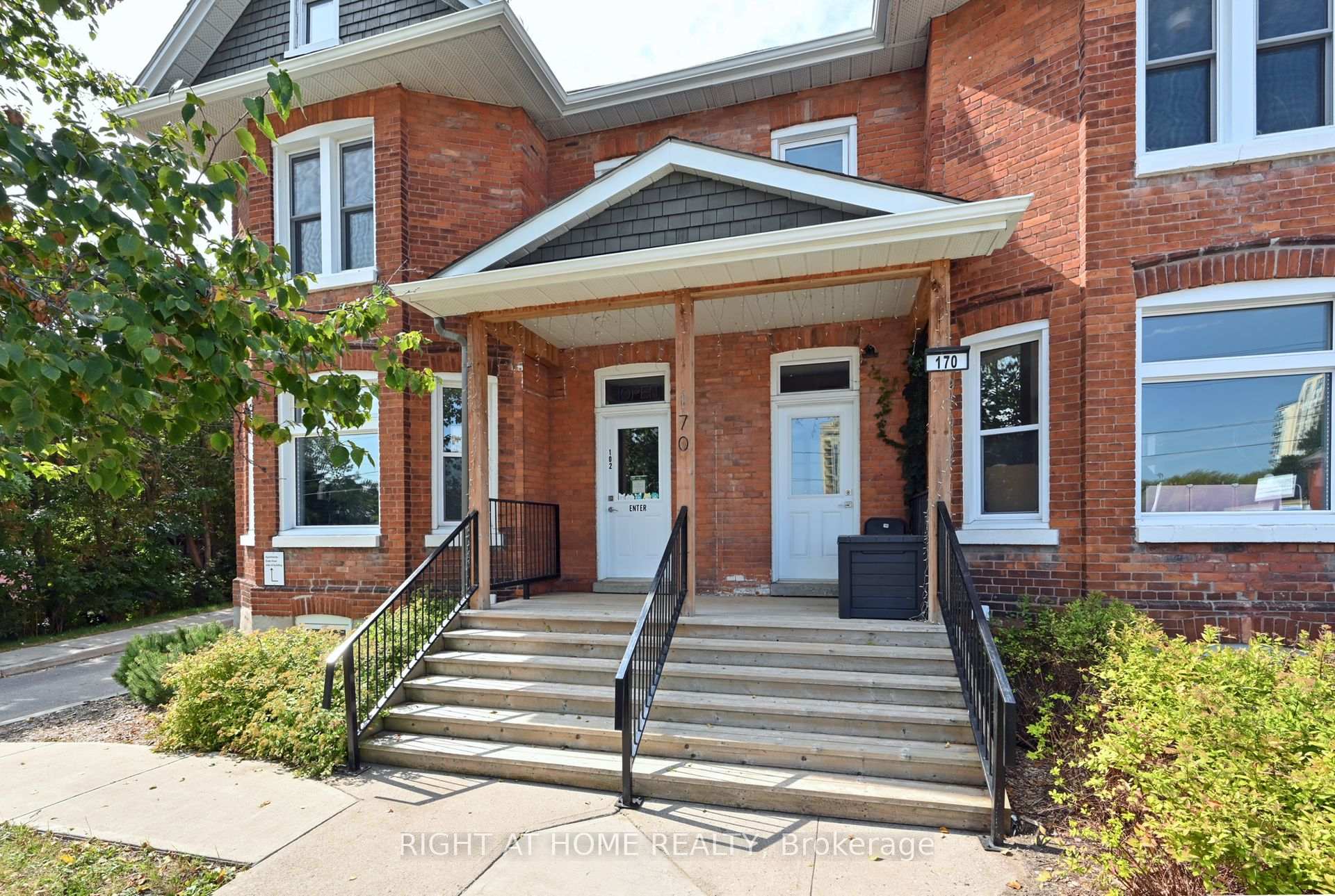 170 Bradford Street 102 A & B, Barrie, ON L4N 3B5, Barrie — photo 1