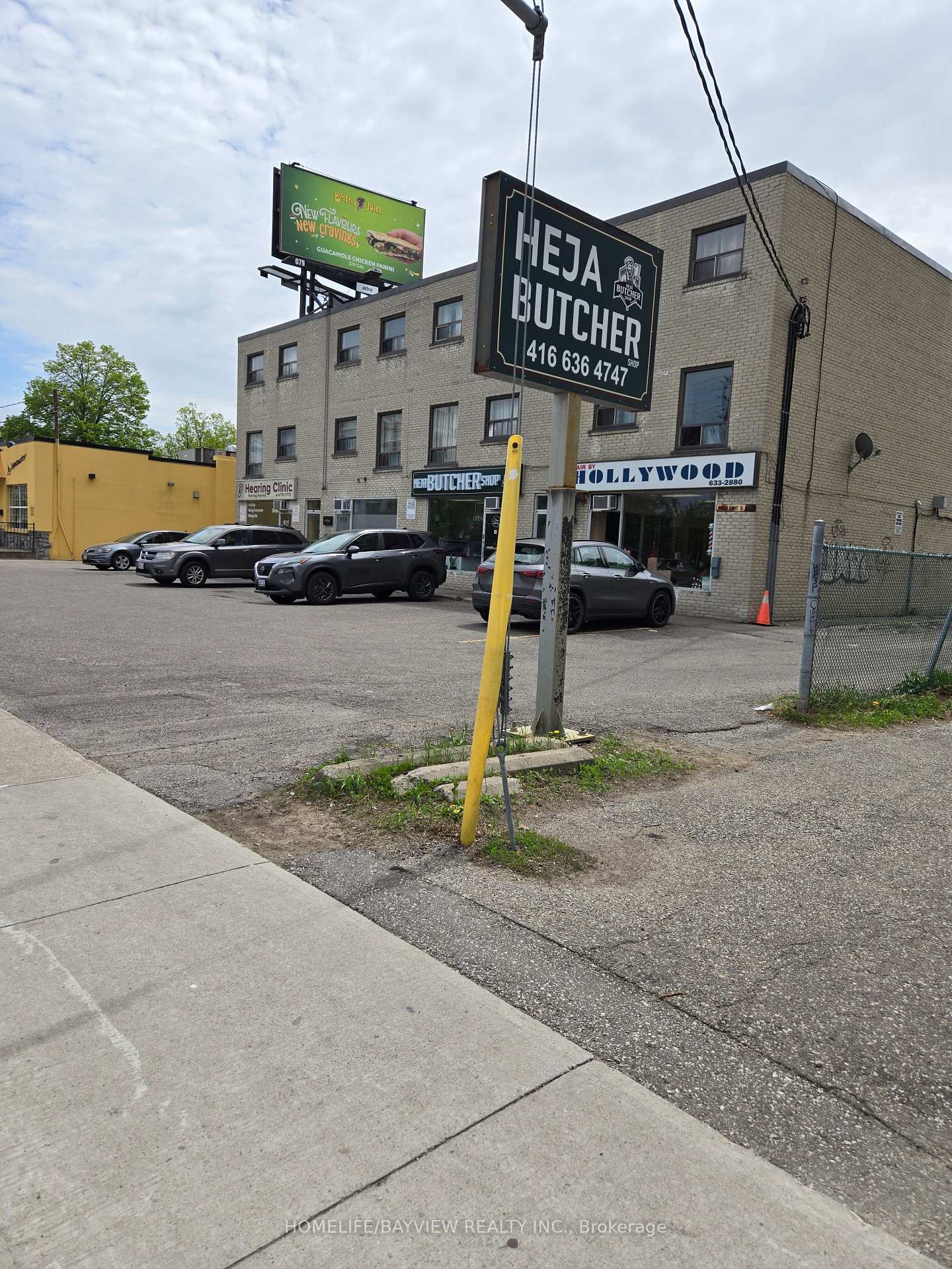 915-925 sheppard Avenue W, Toronto, ON M3T 2H7, Toronto C06 — photo 1