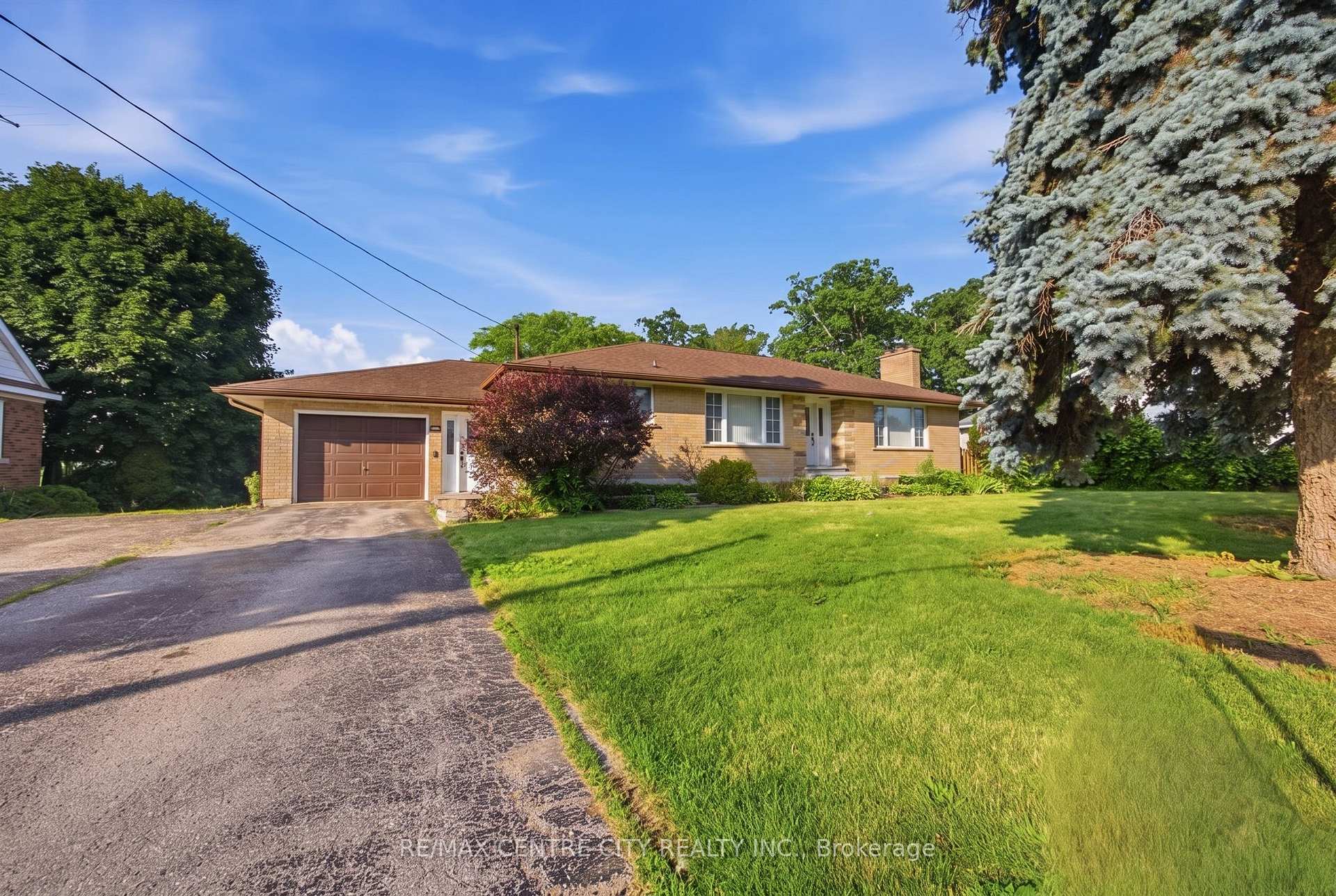 303 Simcoe Street, Tillsonburg, ON N4G 2J5, Tillsonburg — photo 1