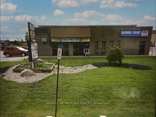 1173 Michener Road 17, Sarnia, ON N7S 4W3, Sarnia — photo 1