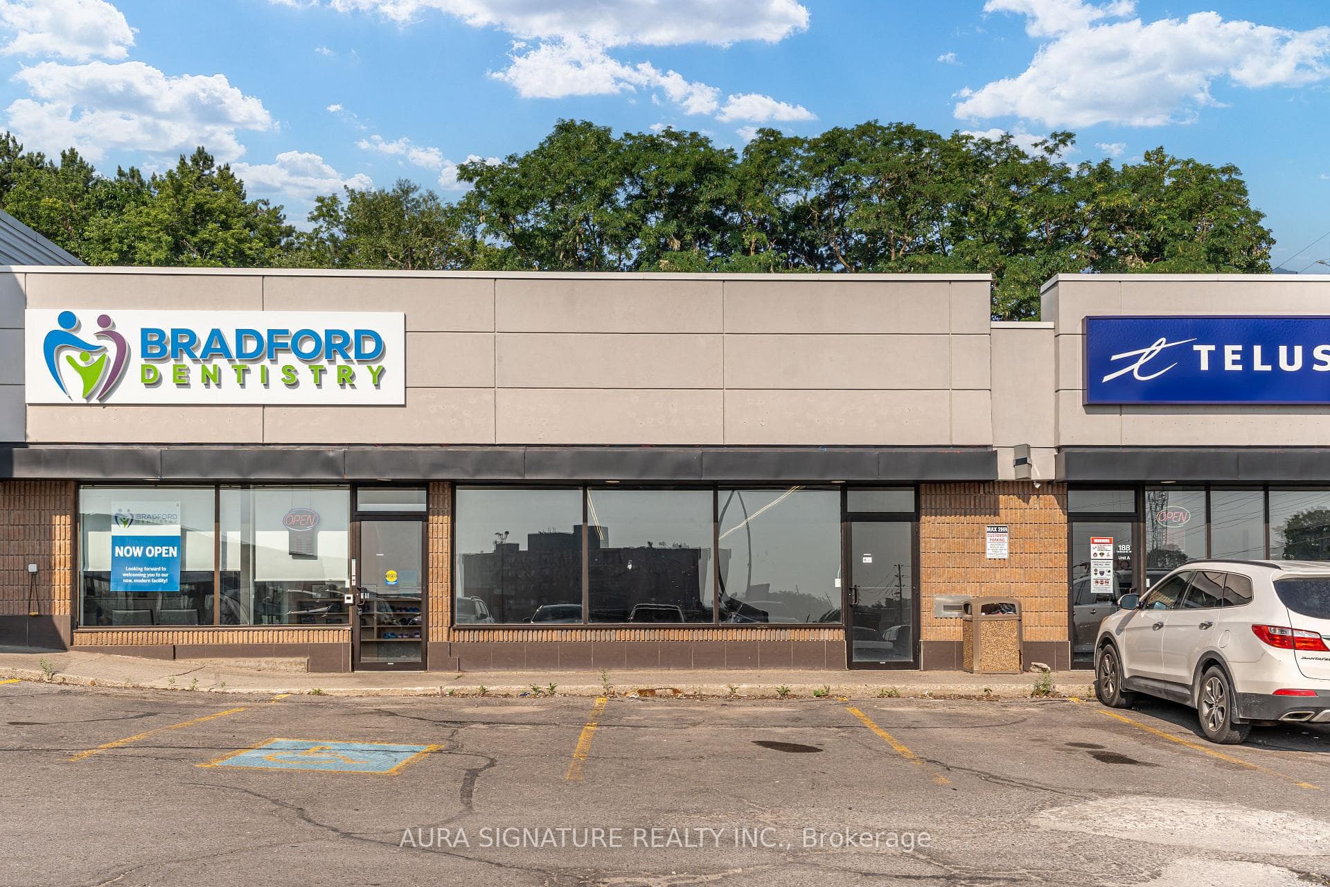 186 Holland Street W, Bradford West Gwillimbury, ON L3Z 1H7, Bradford West Gwillimbury — photo 1