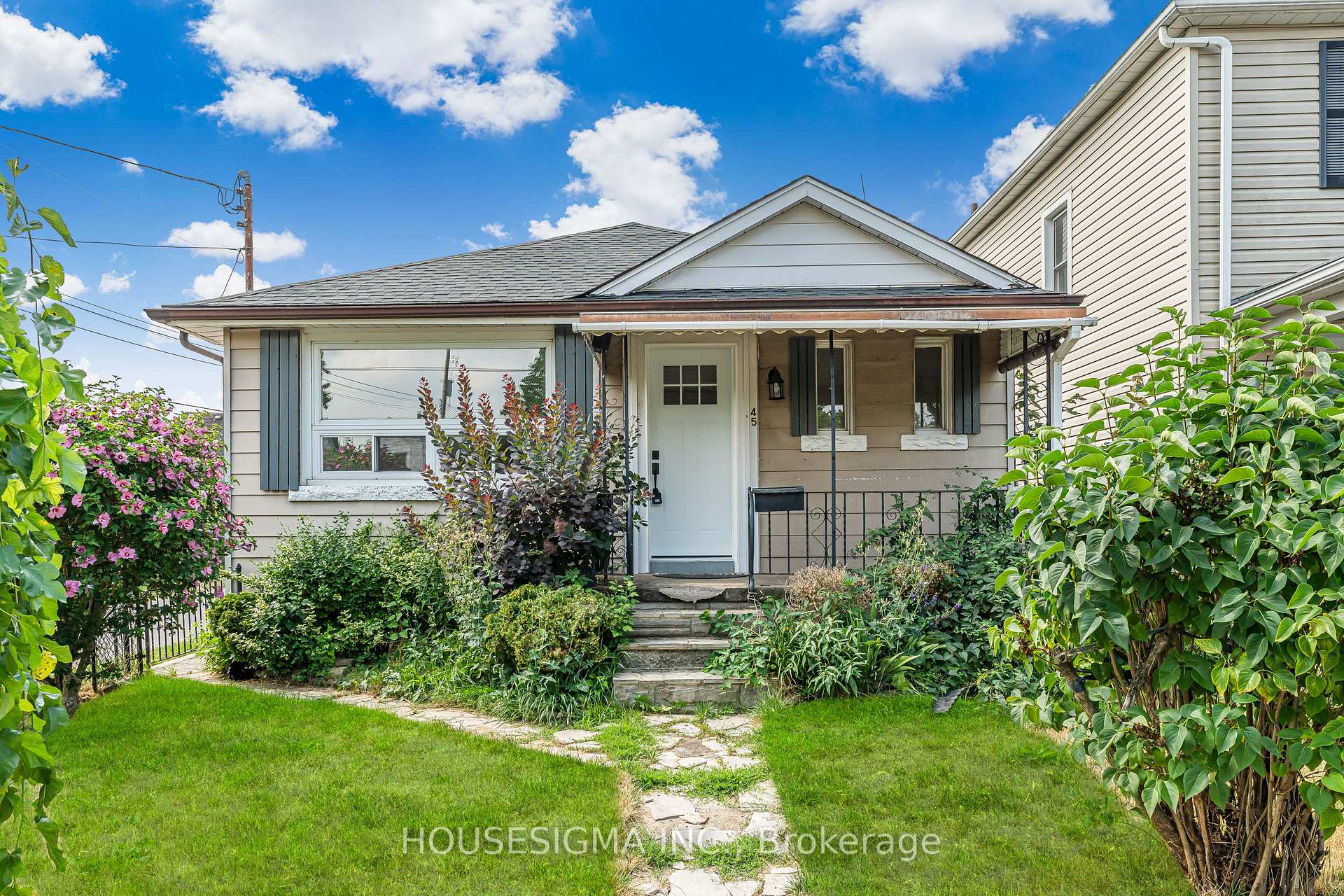 45 Albert Street, Welland, ON L3B 4L1, Welland — photo 1