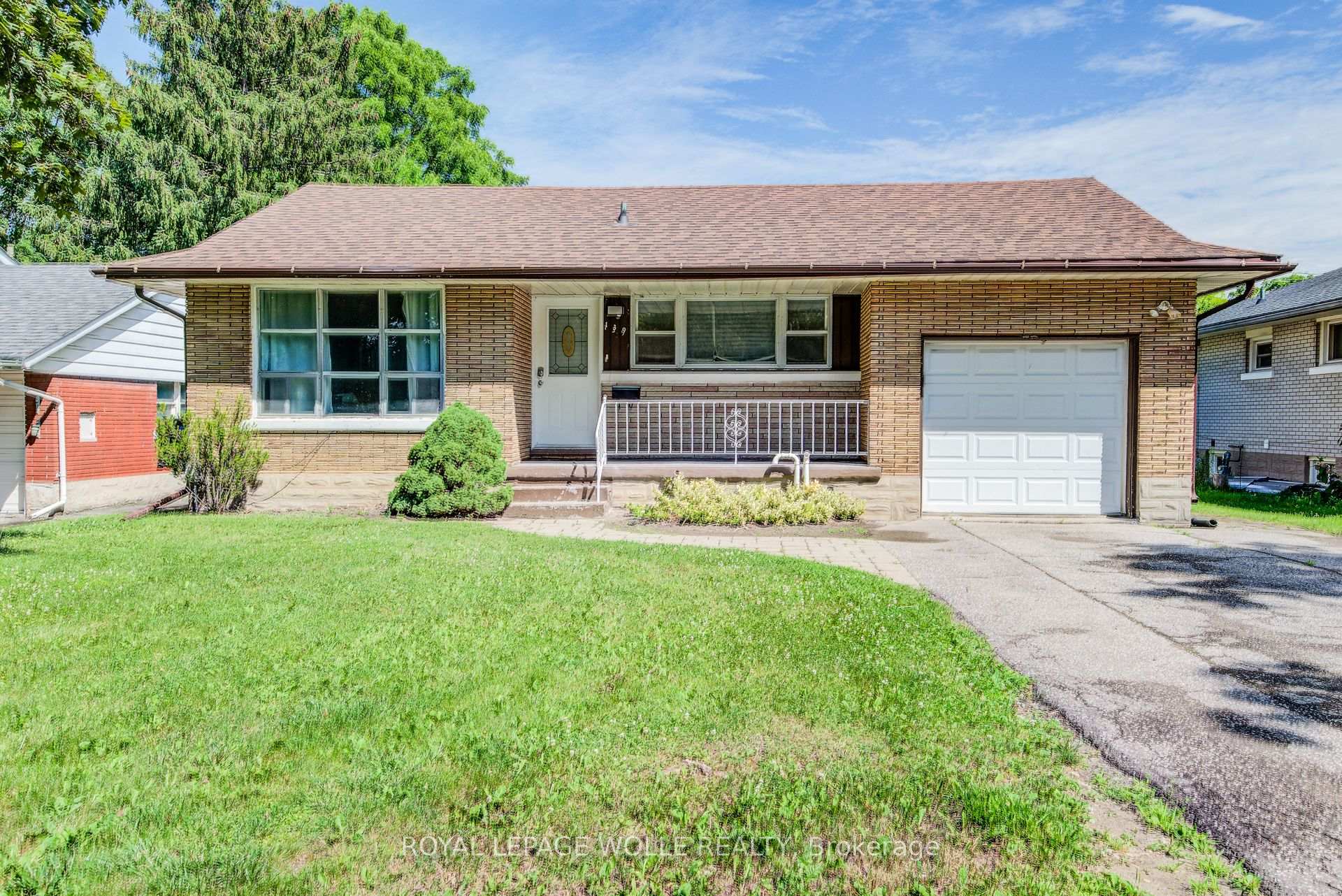 139 Elgin Crescent, Waterloo, ON N2J 2S5, Waterloo — photo 1