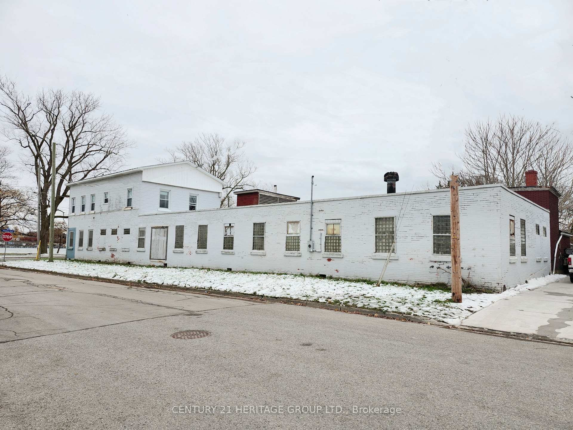 203 Niagara Boulevard, Fort Erie, ON L2A 3G7, Fort Erie — photo 1