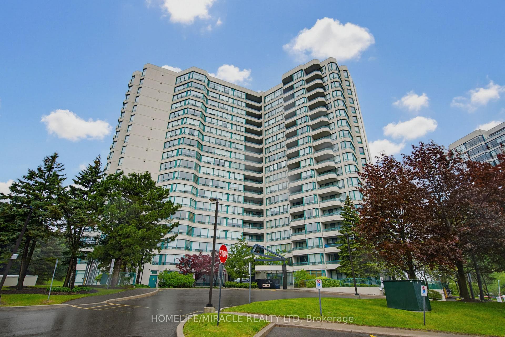 7250 Yonge Street PH211, Vaughan, ON L4J 7X1, Vaughan — photo 1