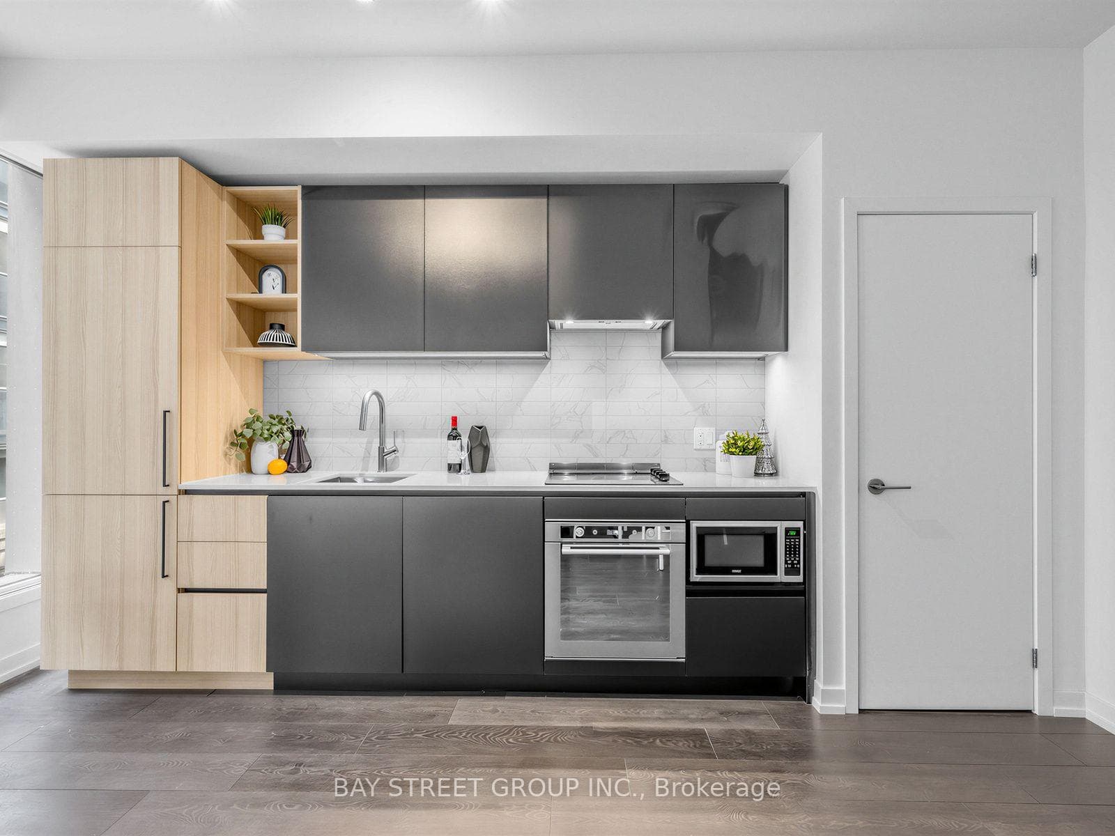 55 Mercer Street 318, Toronto, ON M5V 0W4, Toronto C01 — photo 1