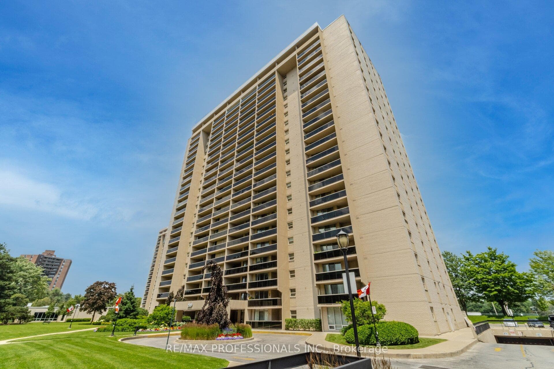 299 Mill Road 705, Toronto, ON M9C 4V9, Toronto W08 — photo 1