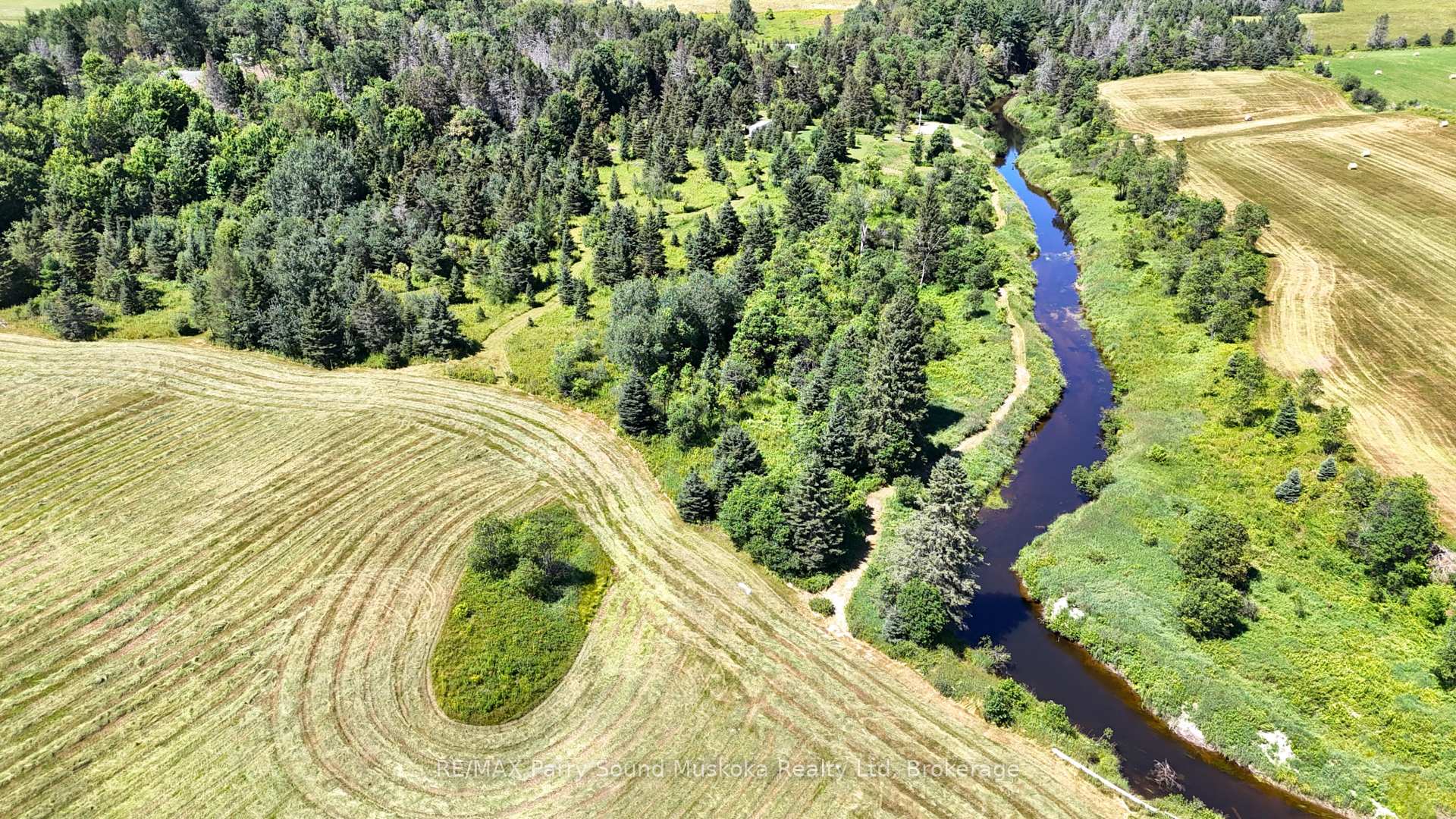31 Miller Road, Magnetawan, ON P0A 1Z0, Magnetawan — photo 1
