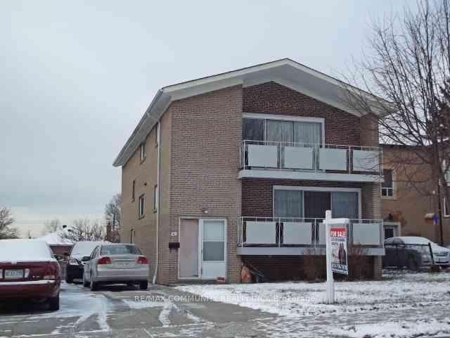 30 Canlish Road 1, Toronto, ON M1P 1S4, Toronto E04 — photo 1