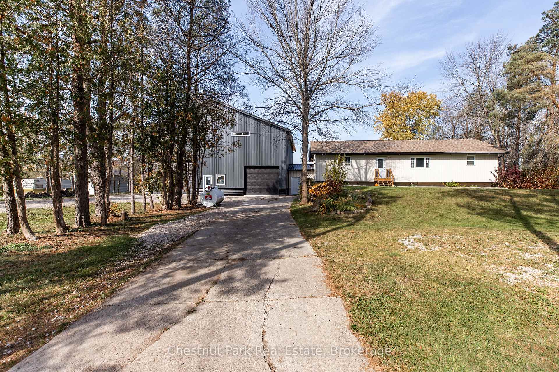9 Maple Drive, Northern Bruce Peninsula, ON N0H 1Z0, Northern Bruce Peninsula — photo 1