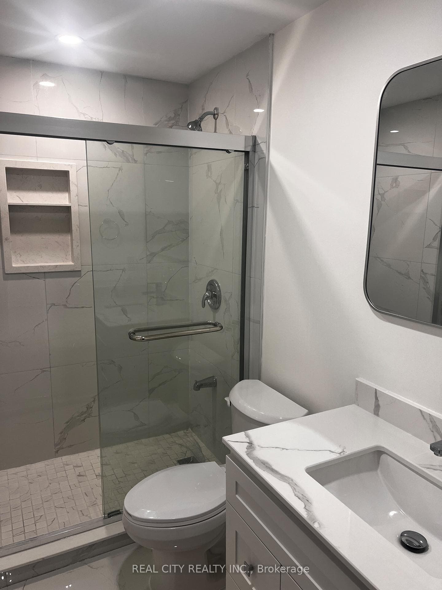 1100 Cameo Street, Pickering, ON L1X 0L7, Pickering — photo 1
