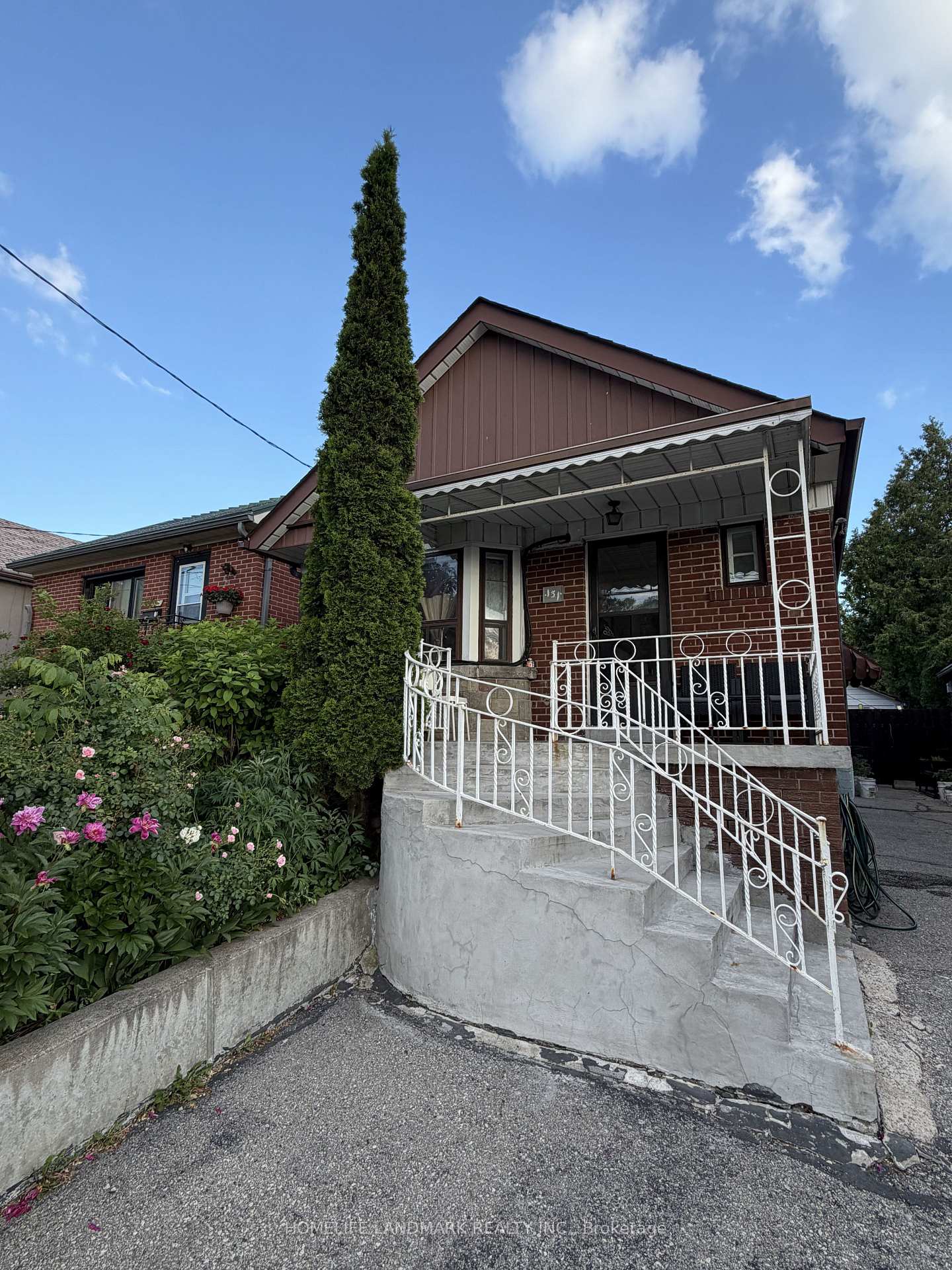 131 Cameron Avenue, Toronto, ON M6M 1R6, Toronto W03 — photo 1