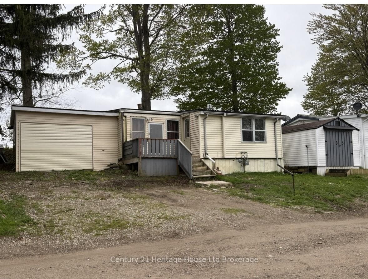 596101 Oxford 59 Highway 5 Hillcrest, East Zorra-Tavistock, ON N4S 7W1, East Zorra-Tavistock — photo 1
