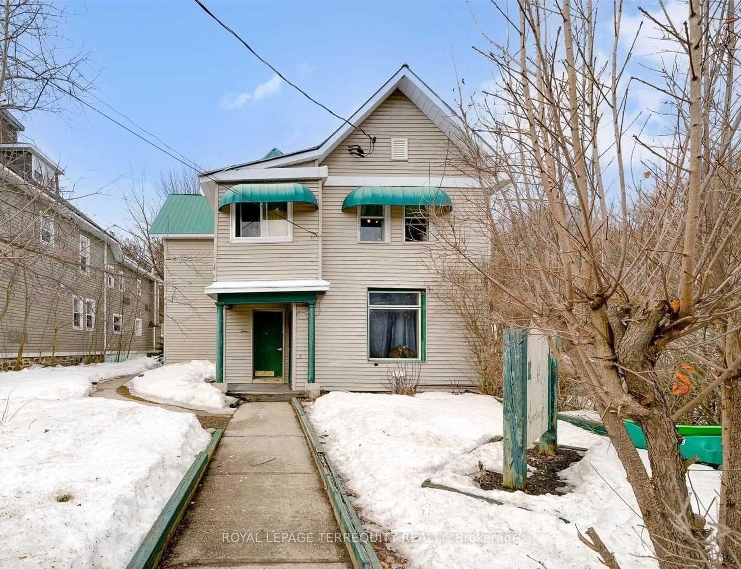 12 Gibson Street, Parry Sound, ON P2A 1W7, Parry Sound — photo 1