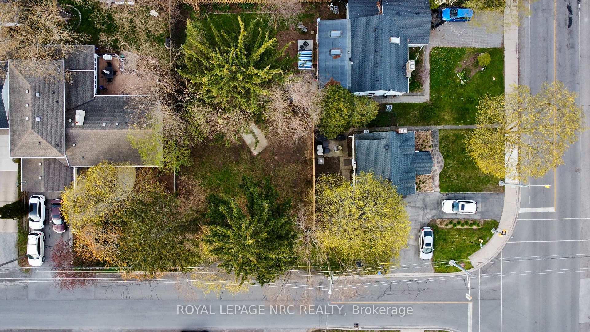 2A Corbett Avenue, St. Catharines, ON L2N 5M4, St. Catharines — photo 1