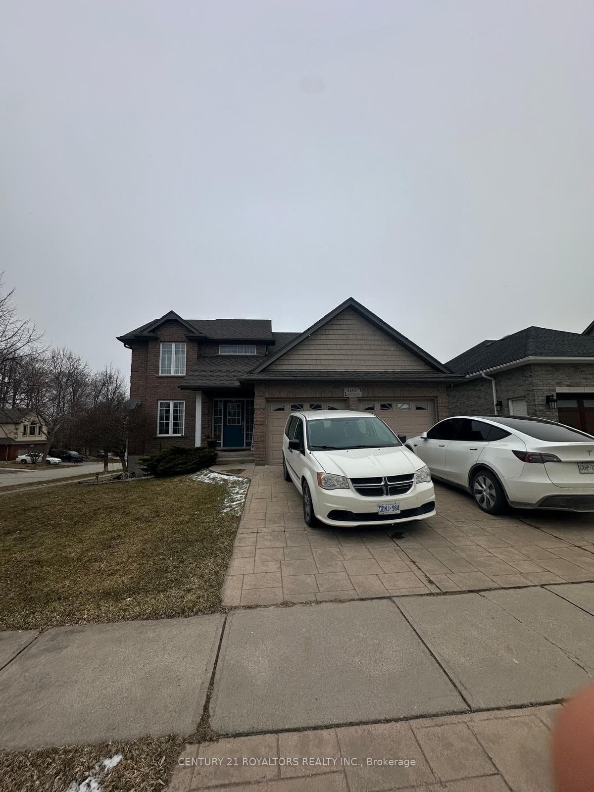 100 Southview Court, Woodstock, ON N4S 9A5, Woodstock — photo 1