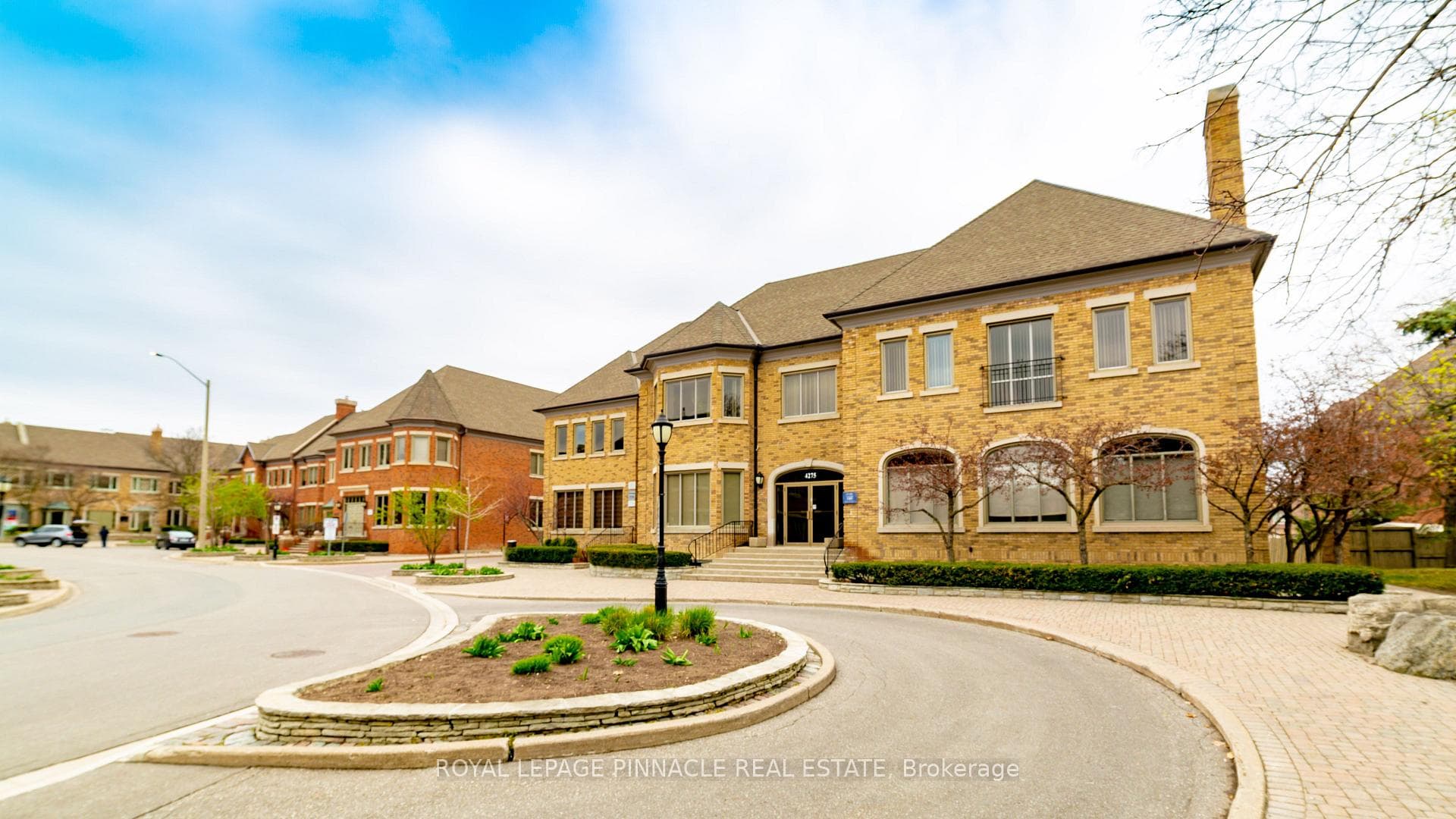55 Village Centre Place 55-308, Mississauga, ON L4Z 1V9, Mississauga — photo 1