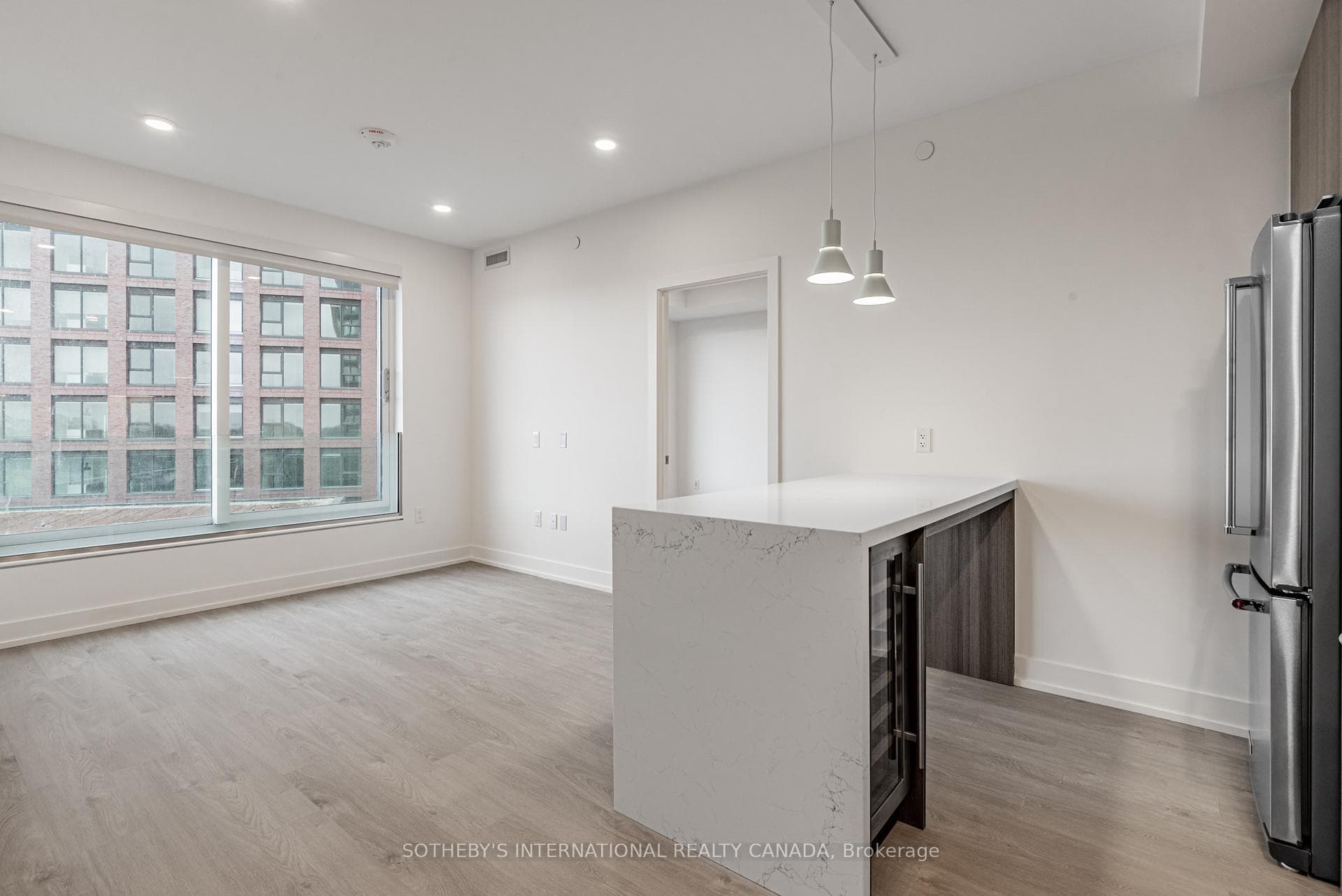 31 York Garden Way 1403, Toronto, ON M6A 2V1, Toronto W04 — photo 1