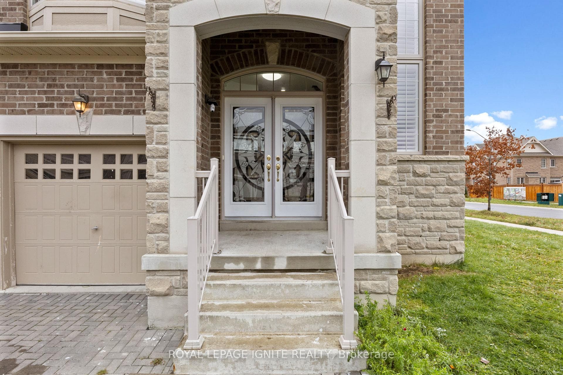 1 Morningstar Avenue, Whitby, ON L1R 0P2, Whitby — photo 1