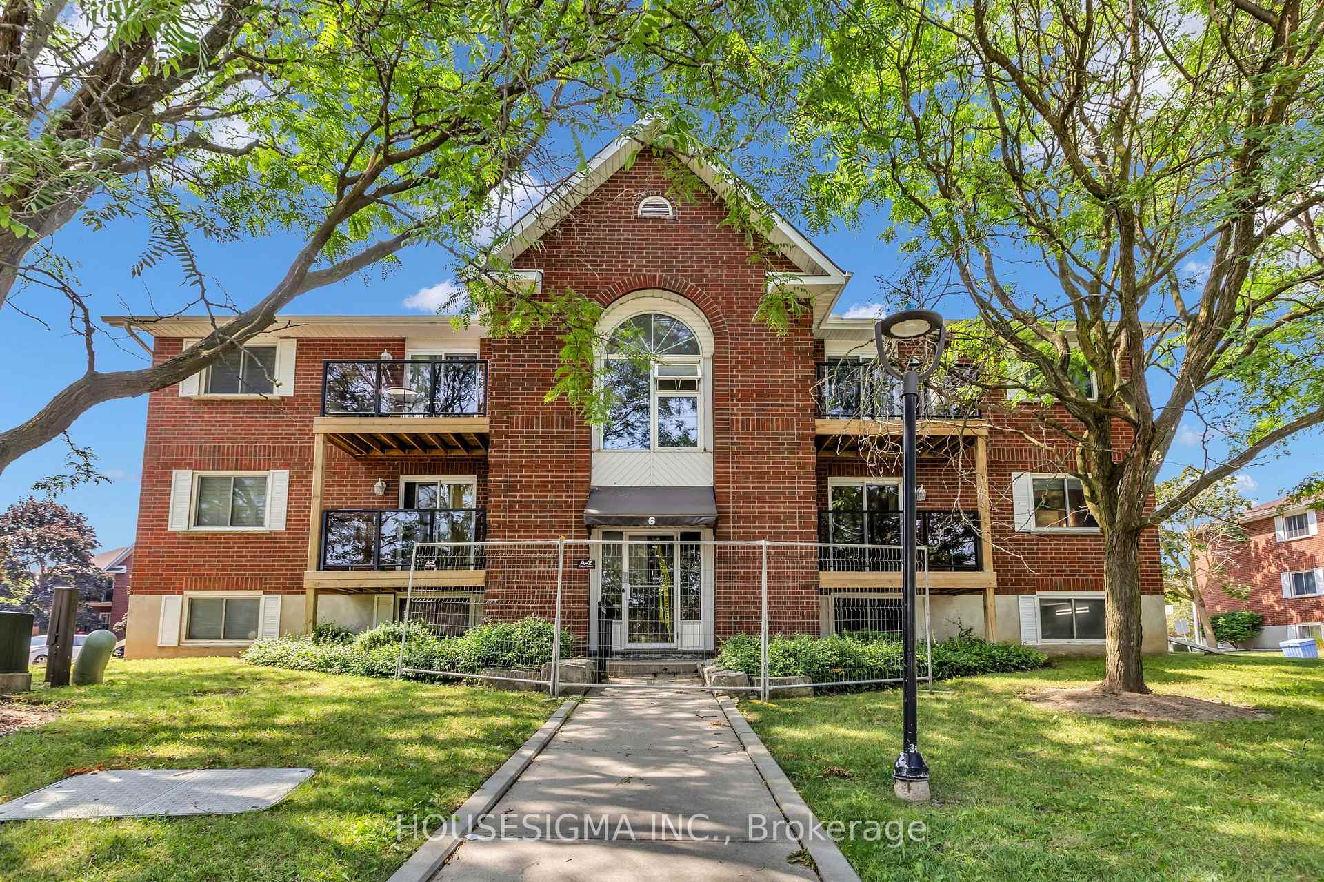 565 Greenfield Avenue 606, Kitchener, ON N2C 2P4, Kitchener — photo 1