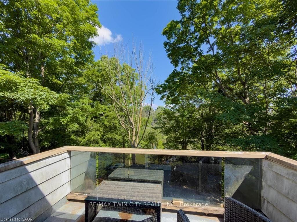 10 Hillcrest Street W, South Bruce, ON N0G 2S0, South Bruce — photo 1
