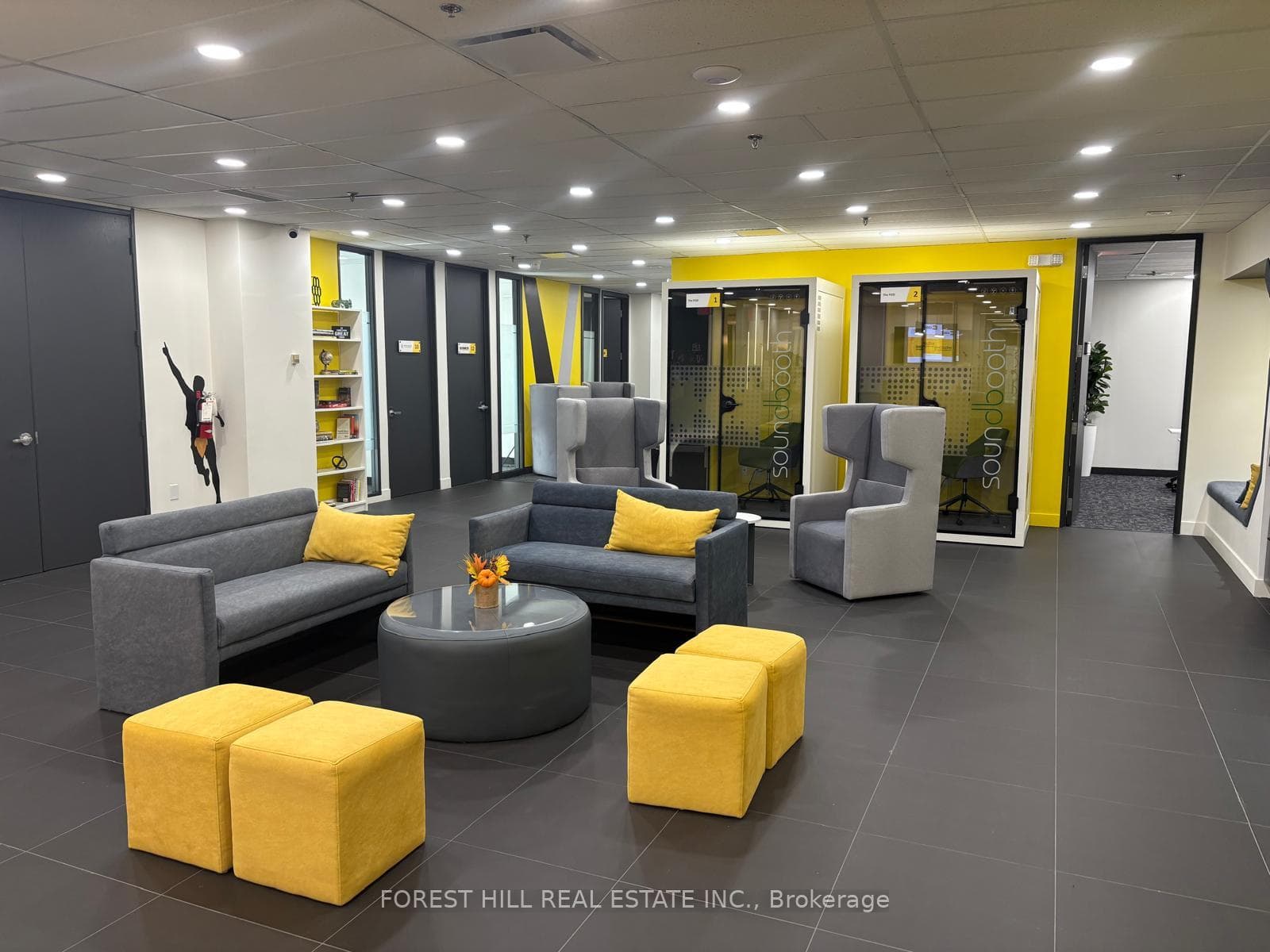 350 Burnhamthorpe Road W 200-33, Mississauga, ON L5B 3J1, Mississauga — photo 1