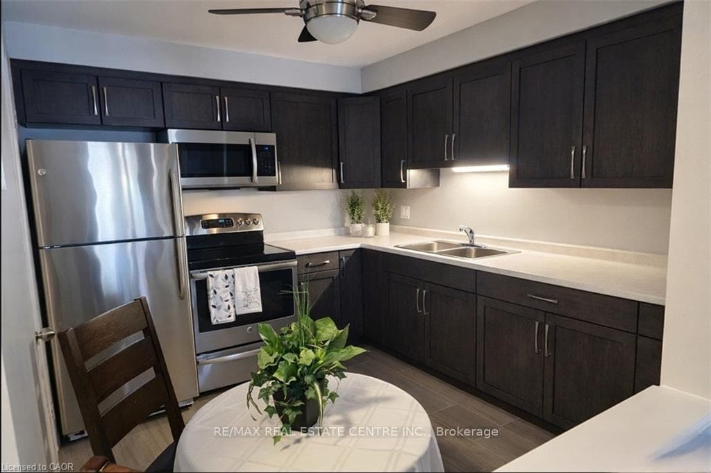 565 Greenfield Avenue 106, Kitchener, ON N2C 2P3, Kitchener — photo 1